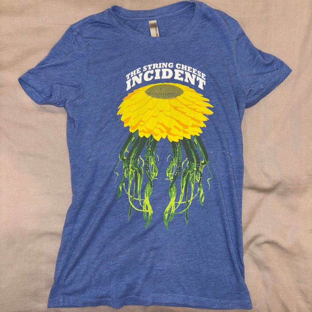 String Cheese Incident Blue Sunflower Graphic Tee